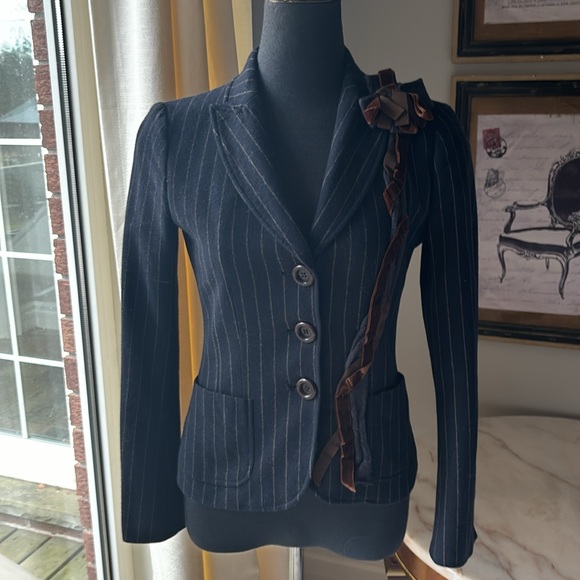 MOSCHINO BLACK BLAZER WITH BURG ANDY BROWN PINSTRIPE VELVET RIBBON BOW TRIM - Picture 2 of 16
